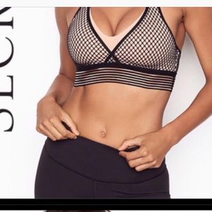Victoria Sport 36C incredible mesh sports bra